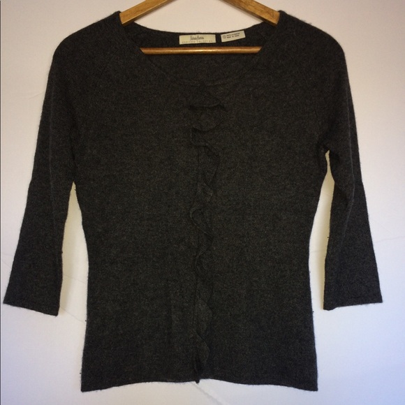 Neiman Marcus single‎ Ruffle sweater - Picture 2 of 8